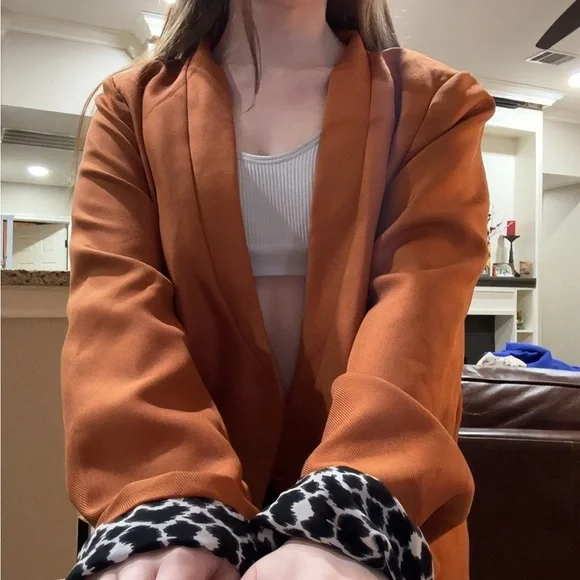 Elegant Women's Orange Suit Jacket - Picture 6 of 6